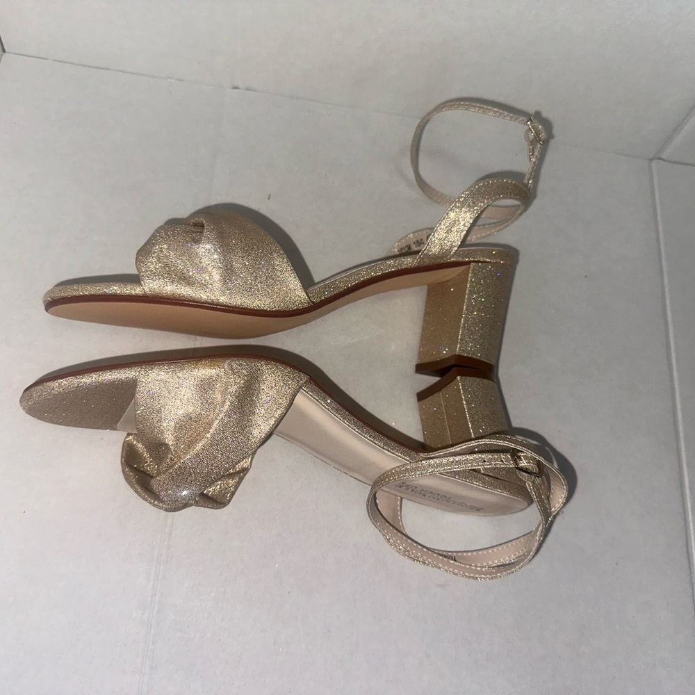 Benjamin Walk Glittering Gold Heels size 10 1/2M        (#141) - Picture 5 of 7